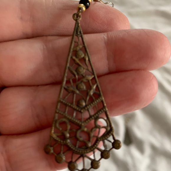 Set of 2 Dangly Earrings - Picture 2 of 4